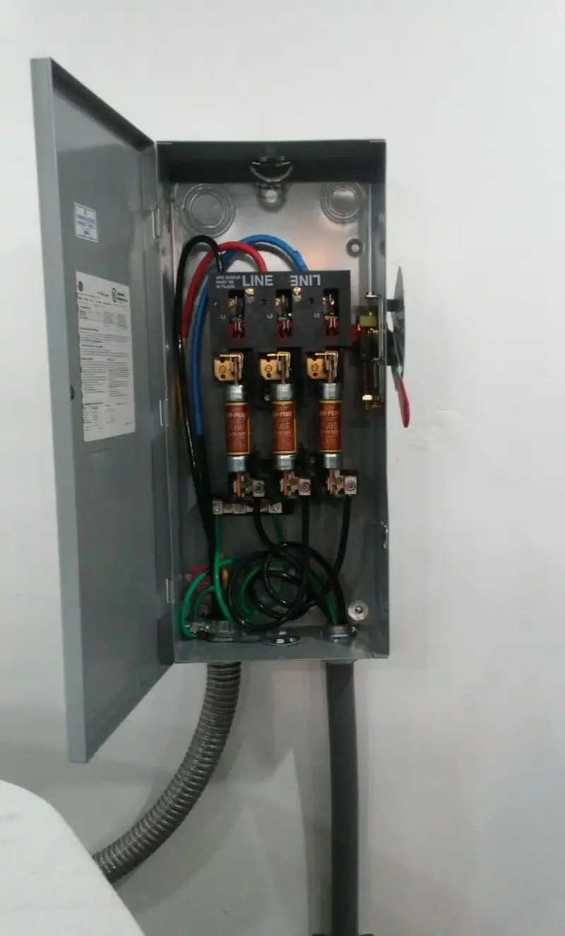 Three-phase disconnect switch installed for Electrical Wiring & Rewiring in Rayville